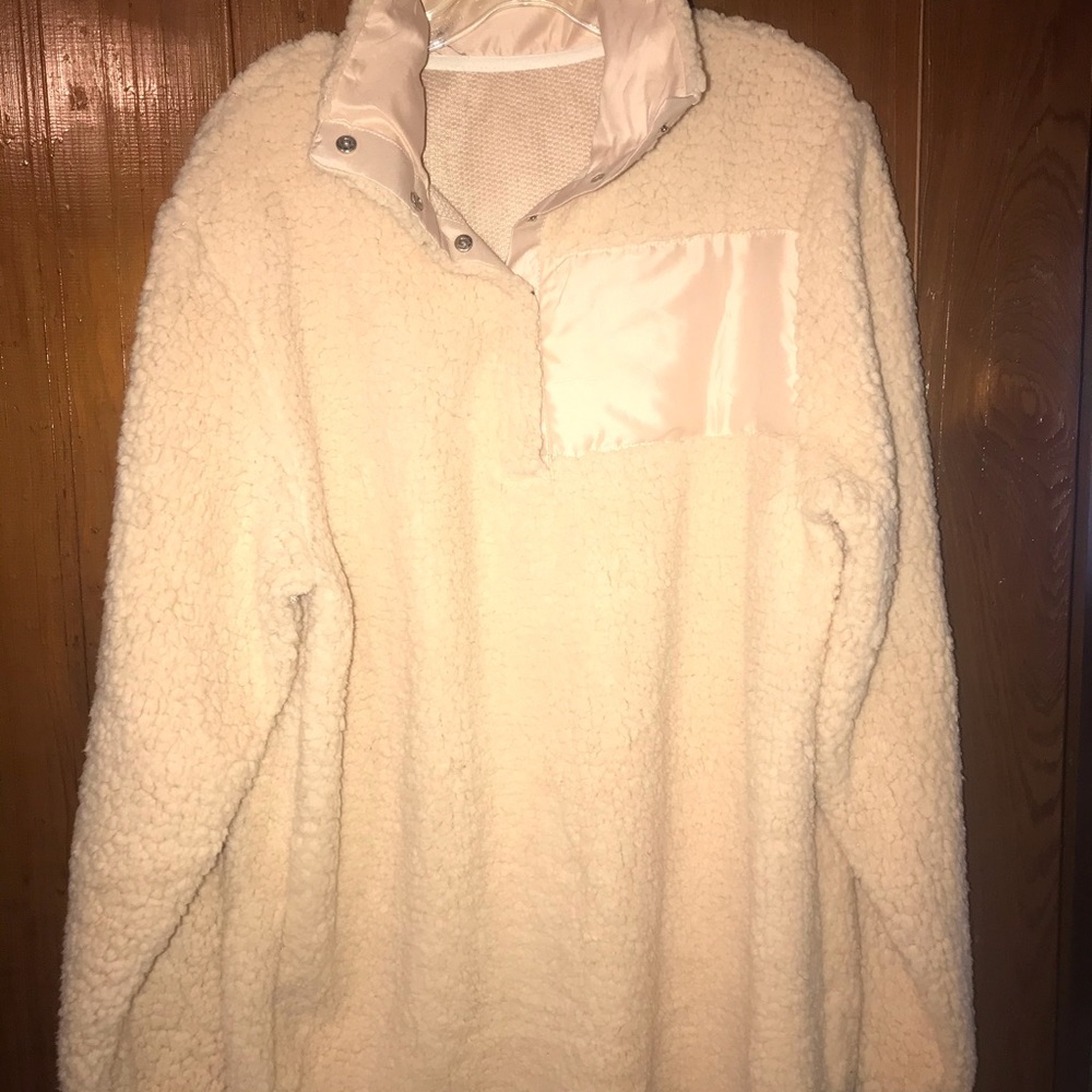 Sherpa pullover! - Picture 3 of 3